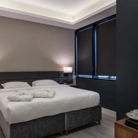 Szálloda The Plaza 4*