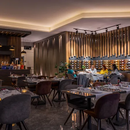The Plaza 4*